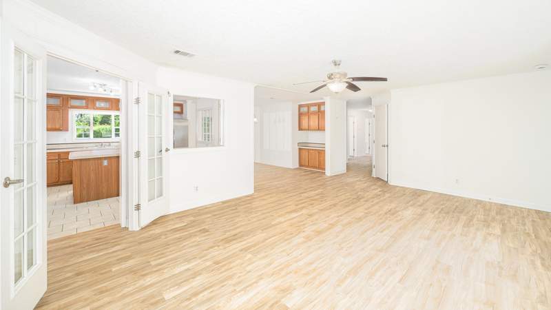 5 bedroom ManufacturedHome at 2728 Juncture Drive, Natural Wells Unit 4, Tallahassee — photo 3