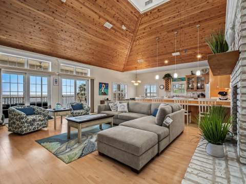 1039 Gulf Shore Boulevard, Alligator Point FL - photo 7 of 51