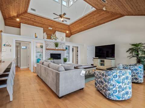 1039 Gulf Shore Boulevard, Alligator Point FL - photo 9 of 51