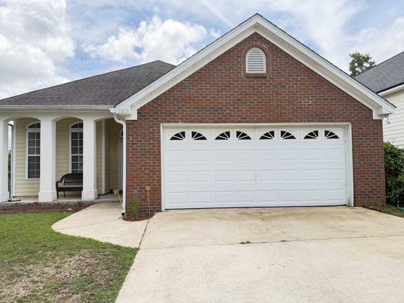 4 bedroom Detached at 2648 Heathrow Drive, Glen at Golden Eagle, Tallahassee — photo 1