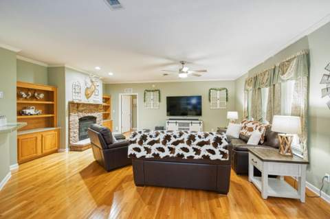 332 NE Forsythia Way, Pinetta FL - photo 12 of 52