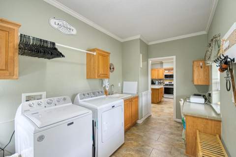 332 NE Forsythia Way, Pinetta FL - photo 23 of 52