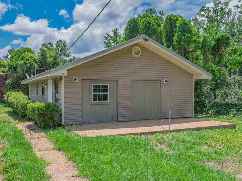 2 bedroom Detached at 605 E Seaboard Street, Palmers Addition East, Tallahassee — photo 1