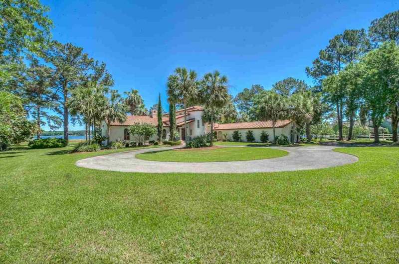 4 bedroom Detached at 2604 Lucerne Drive, Lakebreeze Unrecorde, Tallahassee — photo 2