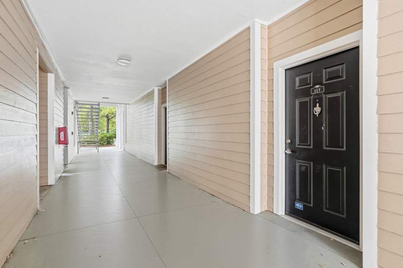 2 bedroom Condominium at 2801 Chancellorsville Drive, Barrington Park A Condominium, Tallahassee — photo 3