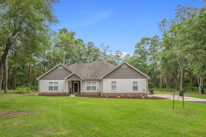 3 bedroom Detached at 196 Audubon Drive, Lake Tallavana, Havana — photo 2