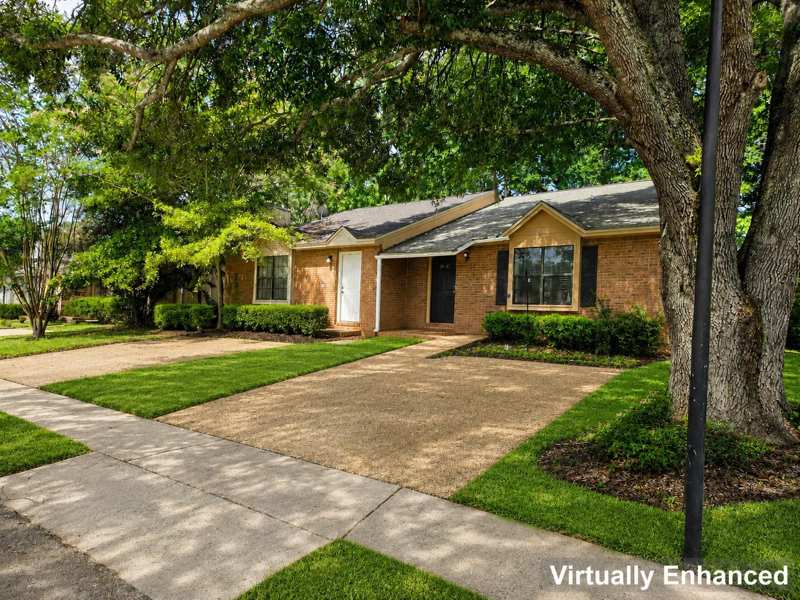 2 bedroom Townhouse at 1210 Copper Creek Drive, Copper Creek, Tallahassee — photo 1