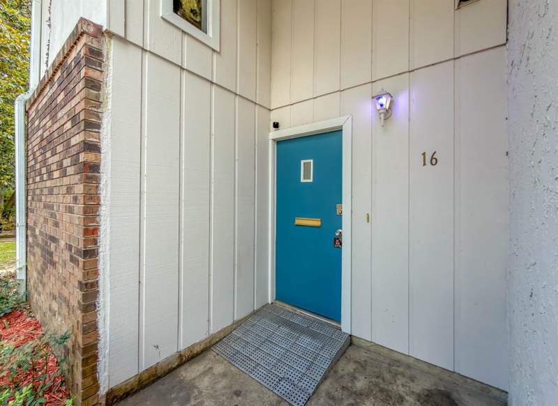 3 bedroom Townhouse at 1515 Paul Russell Road, Village Square Townhouses, Tallahassee — photo 2