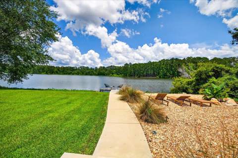 7805 Thornhill Lane, Tallahassee FL - photo 12 of 70