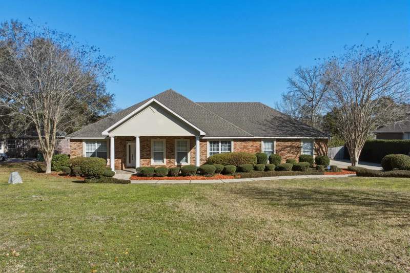 4 bedroom Detached at 2184 Gates Drive, Golden Eagle, Tallahassee — photo 2