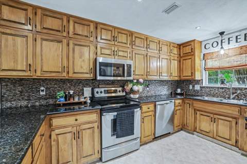 3091 Shamrock N Street, Tallahassee FL - photo 10 of 43