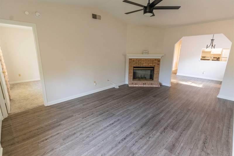 2 bedroom Townhouse at 2926 N Richview Park Circle, Richview Park, Tallahassee — photo 3