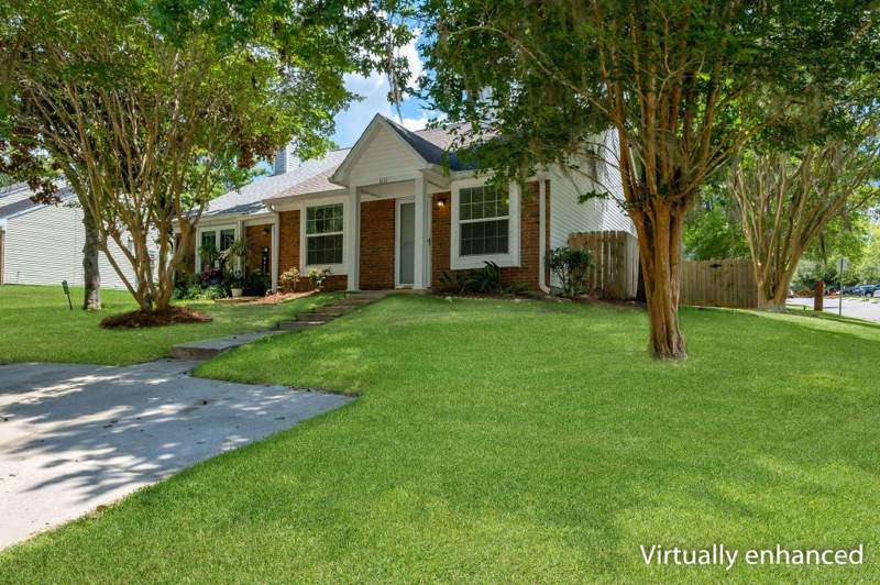 2 bedroom Townhouse at 1151 Copper Creek Court, Copper Creek Unit 2 unrec, Tallahassee — photo 2