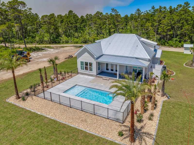 4 bedroom Detached at 4530 Palms Way, The Bluffs, St Teresa — photo 1