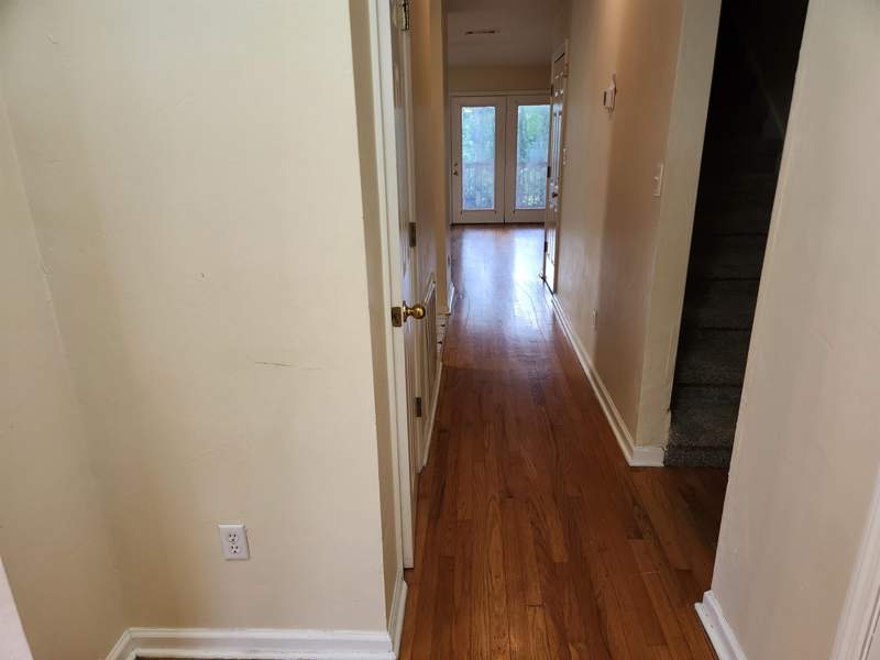 3 bedroom Townhouse at 528 Collinsford Road, Victoria Terrace, Tallahassee — photo 2