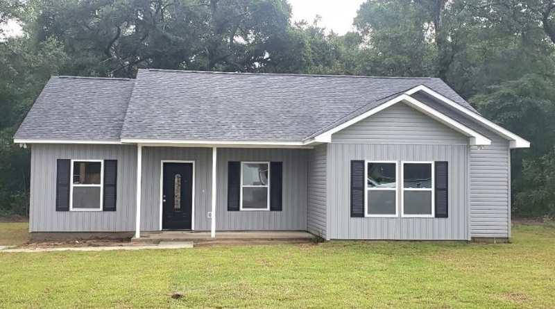 4 bedroom Detached at 2325 Saxon Street, Pine Hill, Tallahassee — photo 1