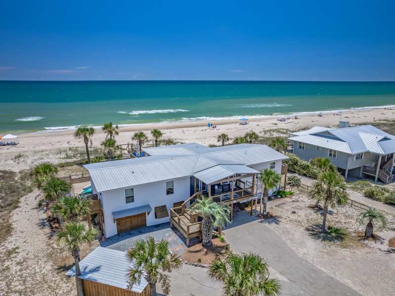 9 bedroom Detached at 956 W Gorrie Drive, St George Island Unit 3, St George Islan — photo 1