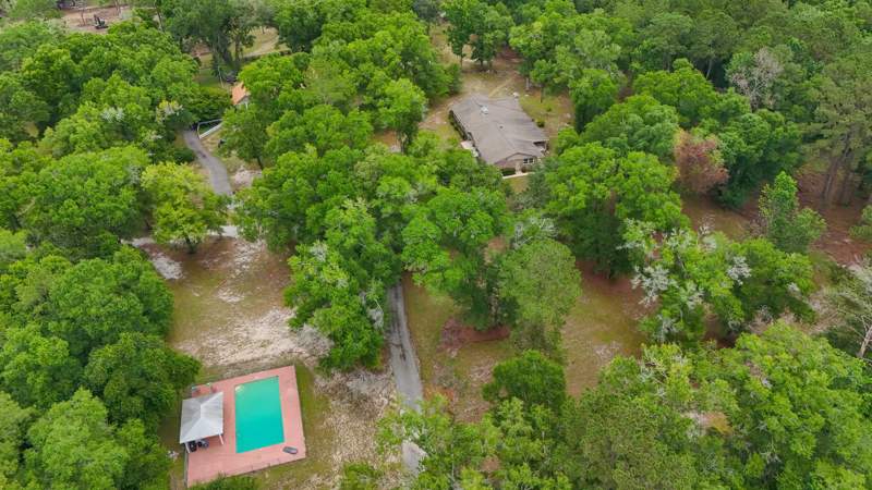 4 bedroom Detached at 234 River Bluff Drive, Havana, Havana — photo 3