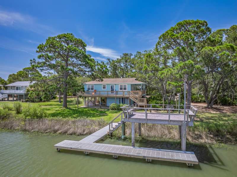 2 bedroom Detached at 1308 Peninsular Circle, Alligator Harbor, Alligator Point — photo 1