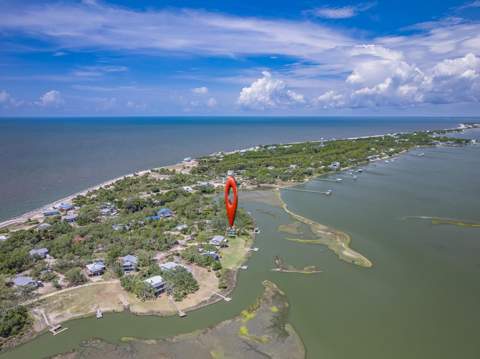 1308 Peninsular Circle, Alligator Point FL - photo 11 of 53