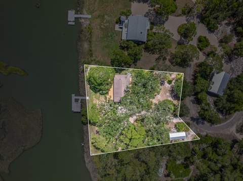 1308 Peninsular Circle, Alligator Point FL - photo 14 of 53