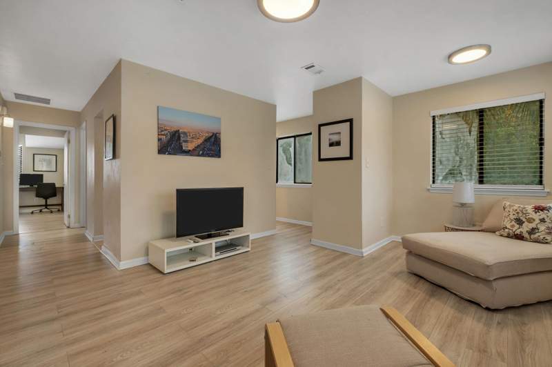 1 bedroom Condominium at 1309 Airport Drive, The Lakes, Tallahassee — photo 4