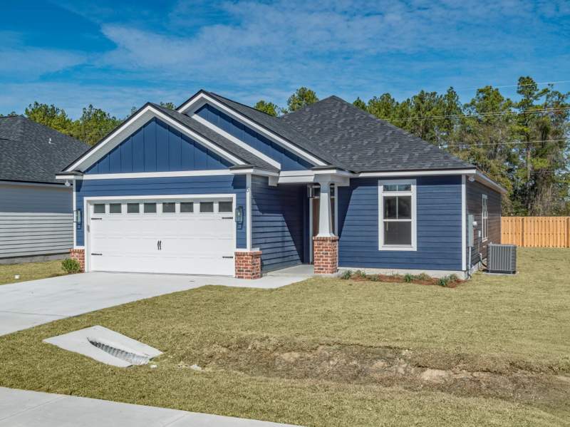 3 bedroom Detached at 118 Divine Loop, Pleasant Ridge, Crawfordville — photo 4