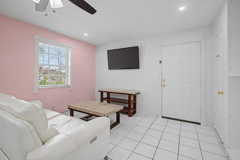 2 bedroom Condominium at 2203 W Pensacola Street, Plantation Condominiums, Tallahassee — photo 4