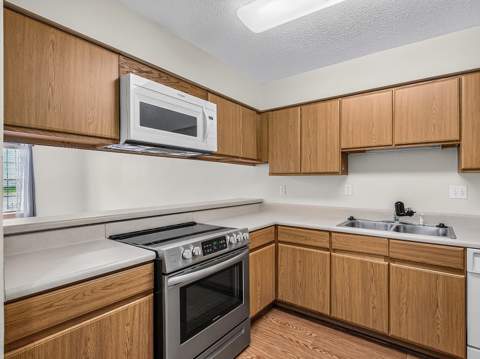 547 Collinsford Rd. Road, Tallahassee FL - photo 16 of 53