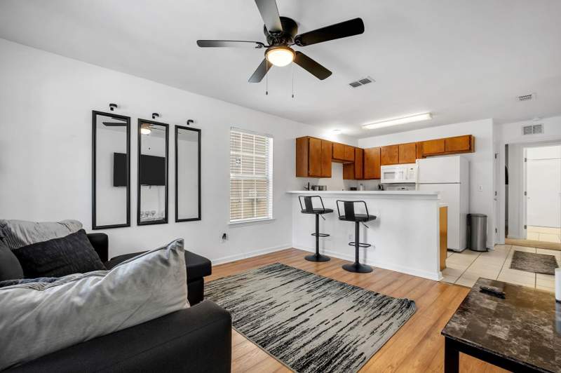 3 bedroom Townhouse at 3174 Allison Marie Court, Oakwood Subdivision, Tallahassee — photo 3
