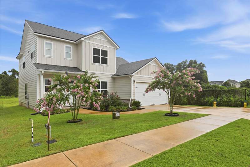 4 bedroom Detached at 1551 Cherry Blossom Circle, Green Acres At Pedrick, Tallahassee — photo 3
