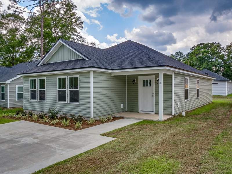 4 bedroom Detached at 22 Chinook Trail, Wakulla Gardens, Crawfordville — photo 2