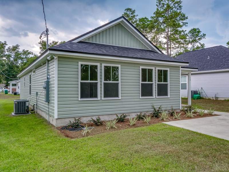 4 bedroom Detached at 22 Chinook Trail, Wakulla Gardens, Crawfordville — photo 3