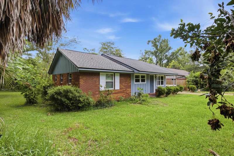 4 bedroom Detached at 2301 Lois Lane, Meridian Manor, Tallahassee — photo 1