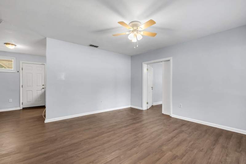 4 bedroom Detached at 1919 Karen Lane, Caroline Courts, Tallahassee — photo 3