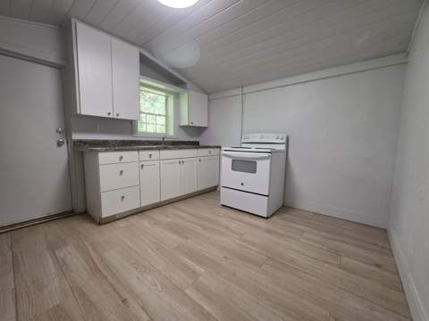 2046 Holmes Street, Tallahassee FL - photo 12 of 48