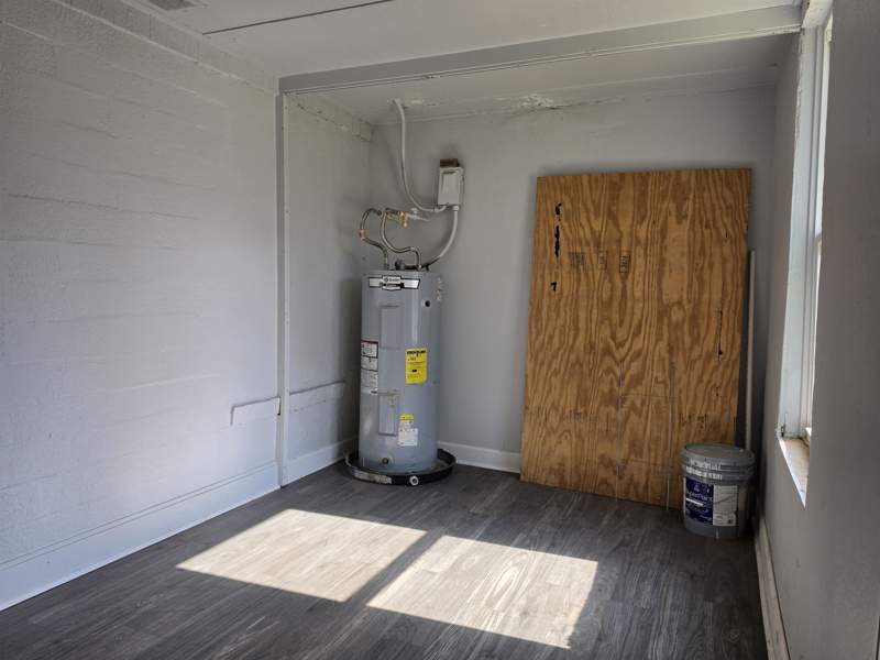 2 bedroom Detached at 2046 Holmes Street, Hutchinson Heights, Tallahassee — photo 3