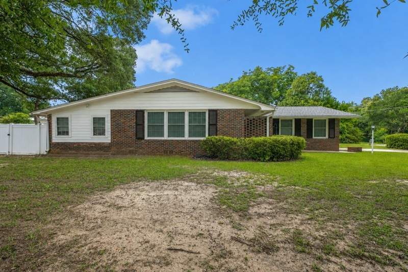 3 bedroom Detached at 1507 Davis Drive, Meadow Hills, Tallahassee — photo 2