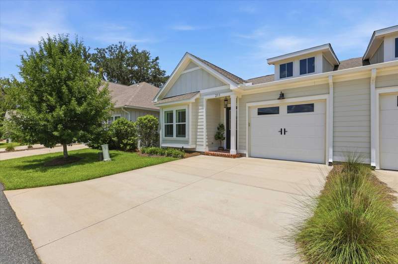 3 bedroom Townhouse at 211 Camellia Oaks Avenue, Camellia Oaks, Tallahassee — photo 3