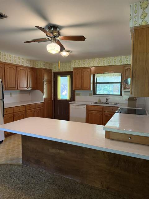 596 Champion Oaks Circle, Havana FL - photo 8 of 36