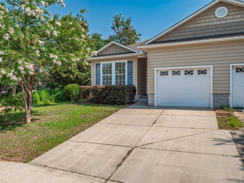 2 bedroom Townhouse at 306 Pebble Pointe Court, Pebble Brooke, Tallahassee — photo 1