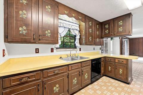 2056 Champagne Drive, Tallahassee FL - photo 18 of 70