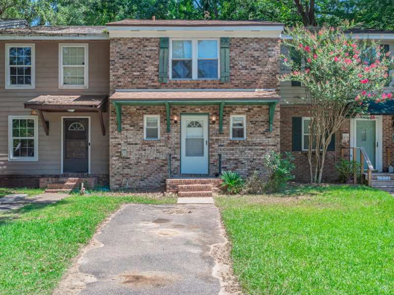 2 bedroom Townhouse at 1960 Portland Avenue, Portland Townhouses, Tallahassee — photo 1