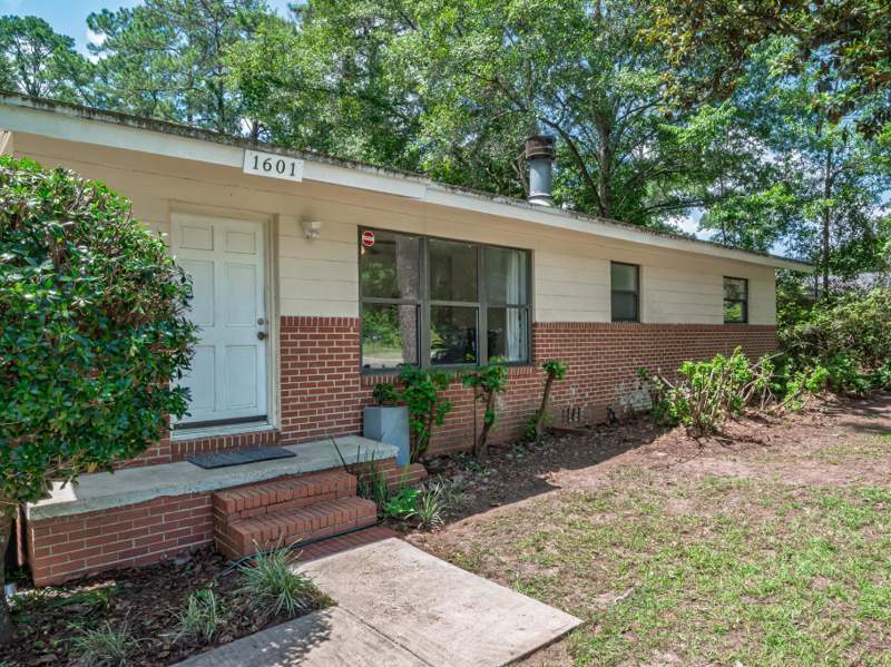 3 bedroom Detached at 1601 Myrick Road, Holly Hills, Tallahassee — photo 3