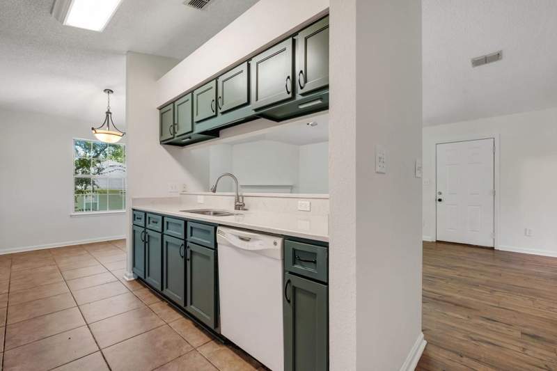 3 bedroom Detached at 230 Glenbrook Drive, Ashford Glen, Tallahassee — photo 3