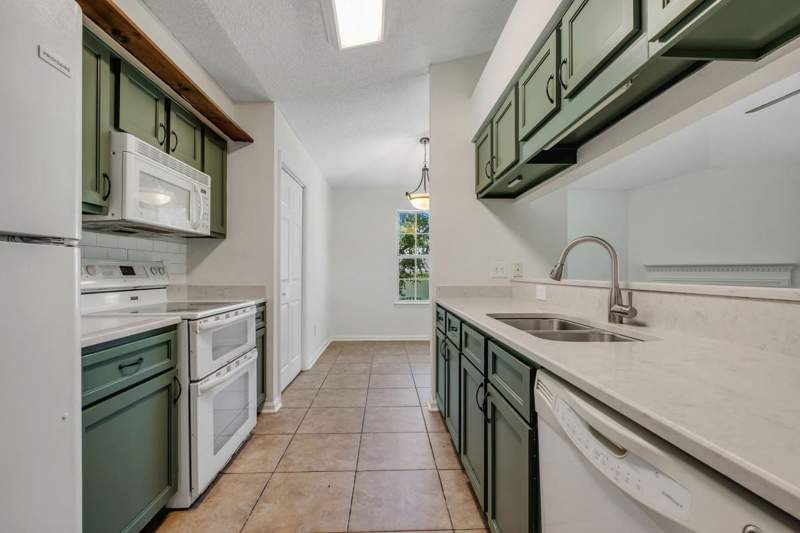 3 bedroom Detached at 230 Glenbrook Drive, Ashford Glen, Tallahassee — photo 4