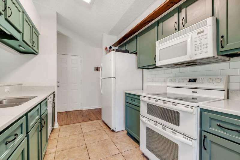 3 bedroom Detached at 230 Glenbrook Drive, Ashford Glen, Tallahassee — photo 5