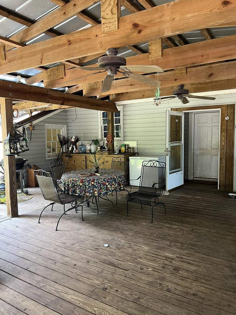 3 bedroom Detached at 8043 Baby Farm Drive, Unrec Plat Silver Lake, Tallahassee — photo 3