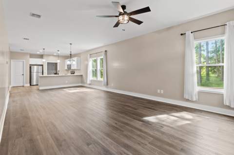 211 Franklin Street, Carrabelle FL - photo 12 of 35