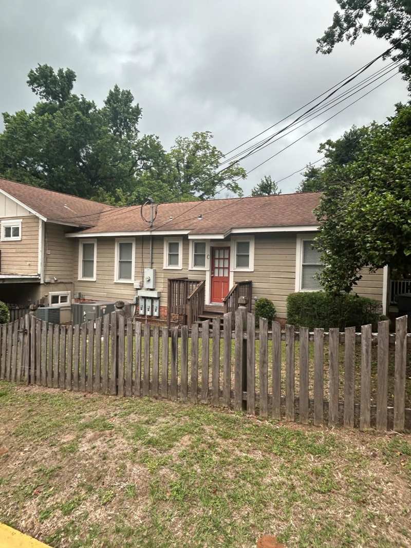 bedroom MultiFamily at 602 Gunter Street, Melrose Park, Tallahassee — photo 1